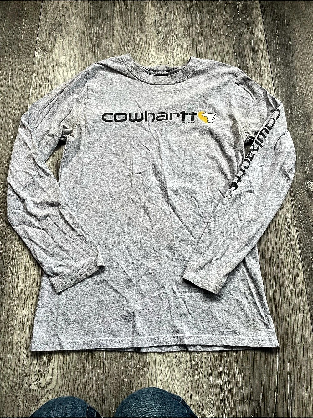 CowHartt (parody) Long Sleeve Graphic Tee in Gray Size Small